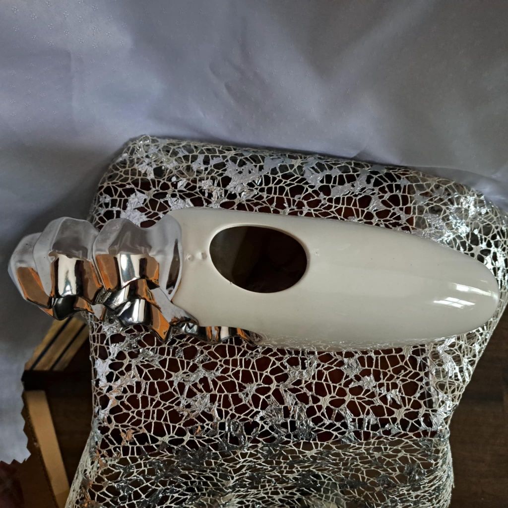 Wyjątkowy wazon ceramiczny 38 cm srebrny biały na kwiaty ozdoba