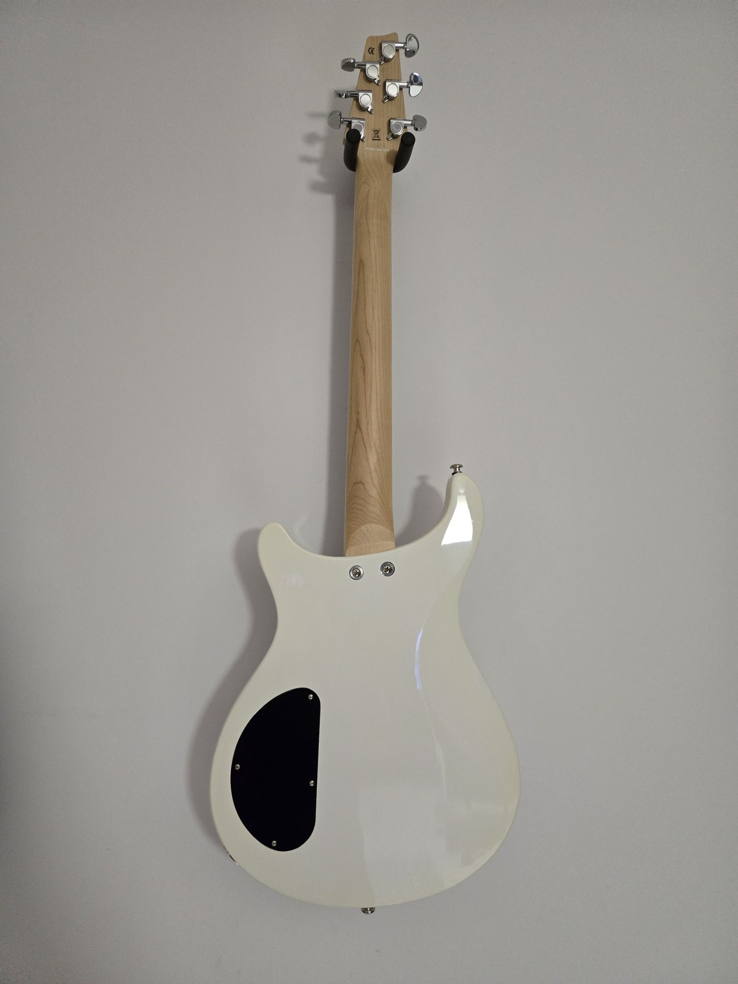 Sprzedam gitarę elektryczną J&D