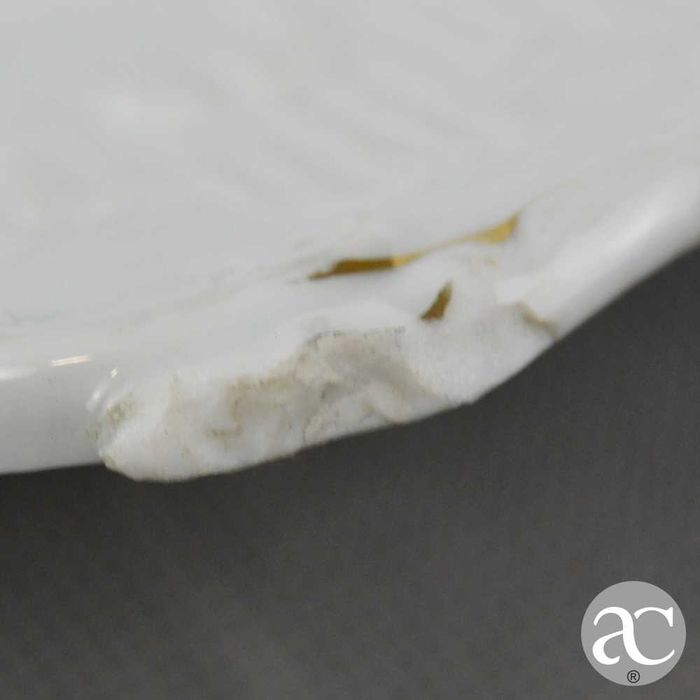 Prato para bolos em porcelana da Fábrica da Vista Alegre