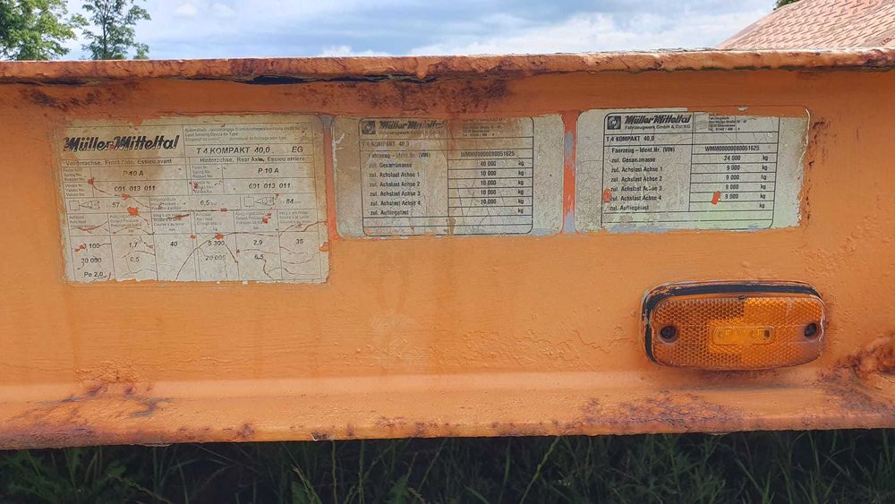 Przyczepa niskopodwoziowa Müller Mitteltal – solidna, gotowa do pracy