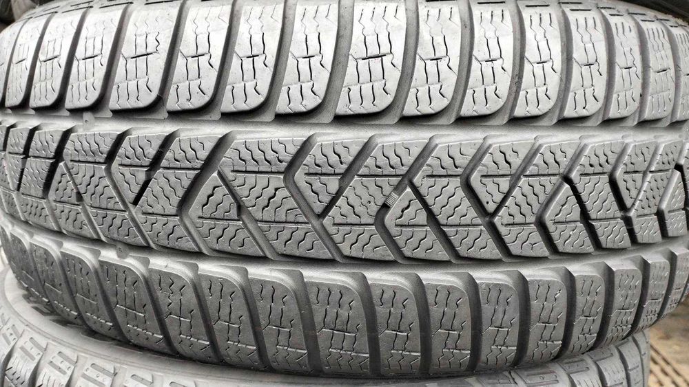 Pirelli Sottozero3 215 55 R17(Зима)Шиномонтаж Дружківська 12
