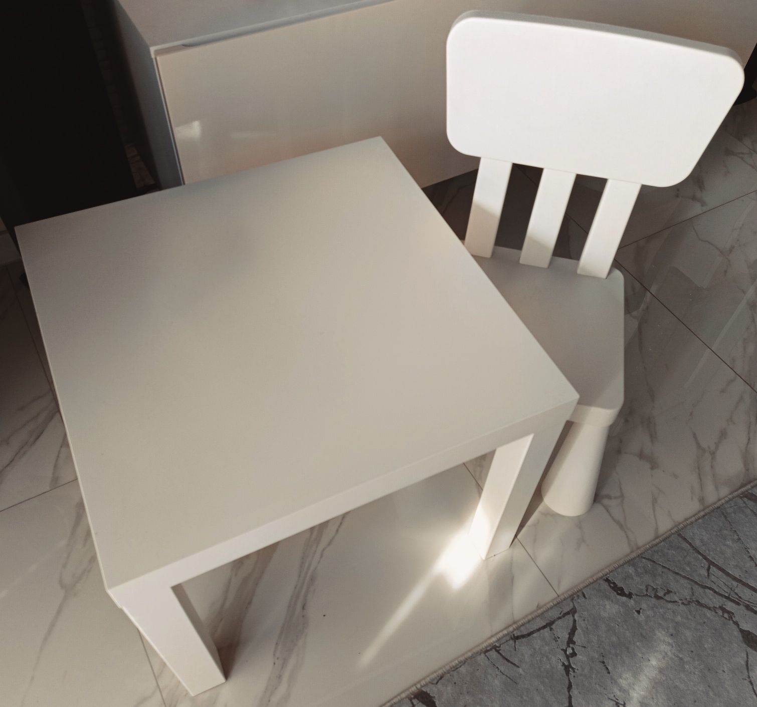 Stolik z krzesełkiem IKEA