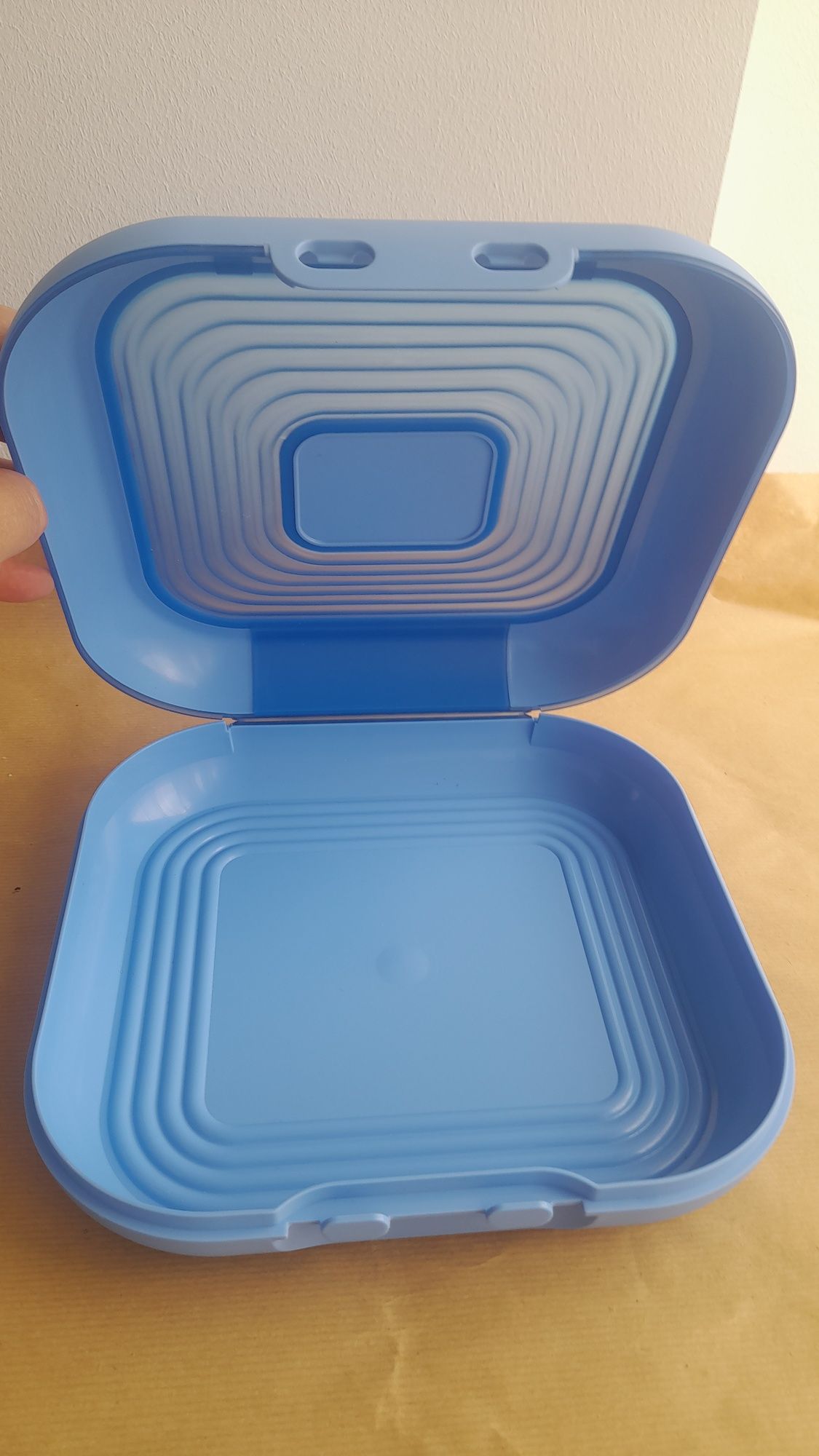 Caixa para sandes da tuperware