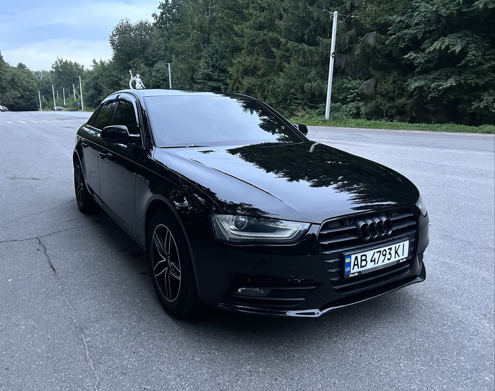 Продам А4 B8 2012р. 2.0 дизель рест на шкірі
