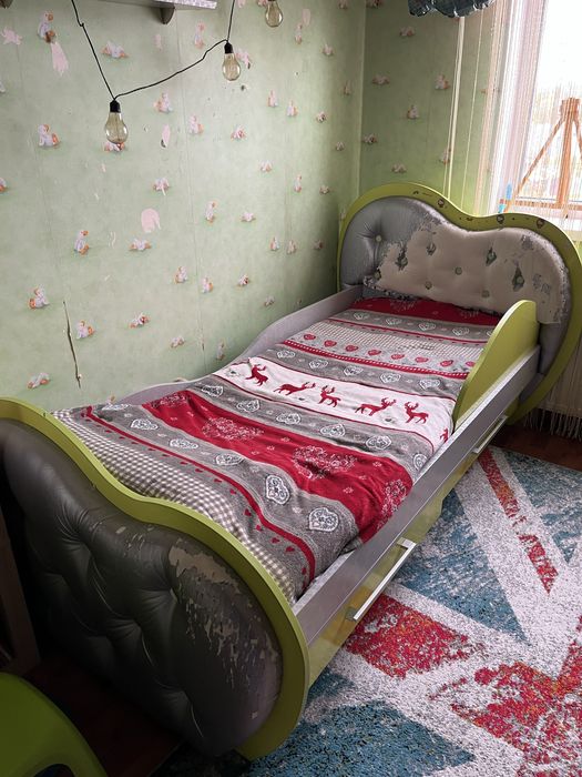 Продаються меблі в дитячу кімнату.