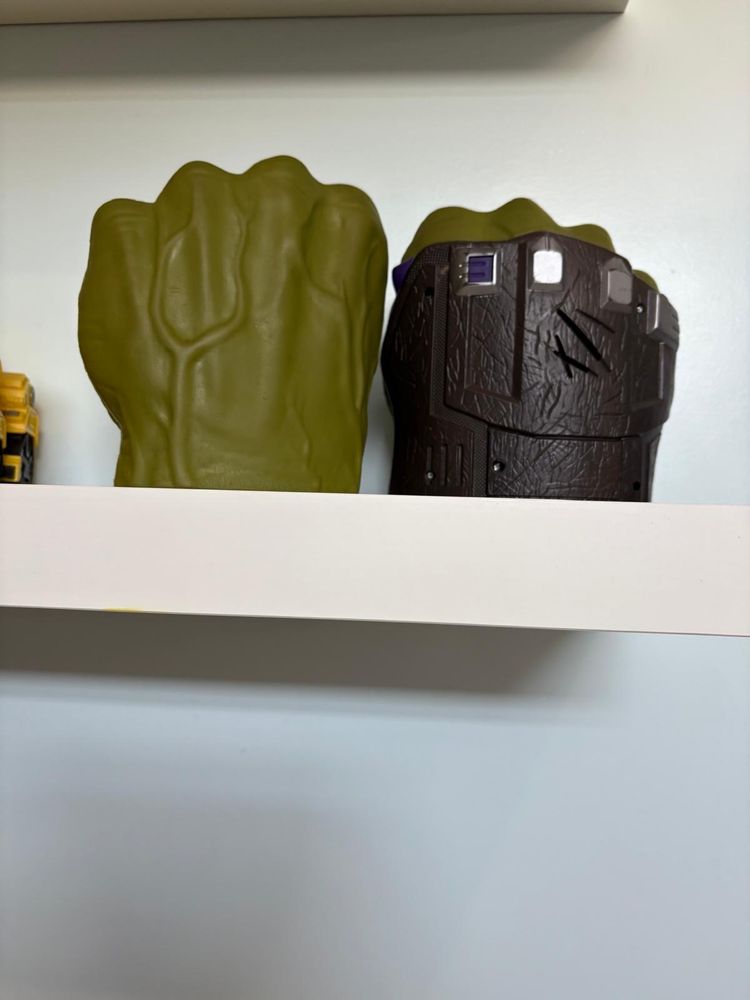 Luvas Homem de ferro e Hulk