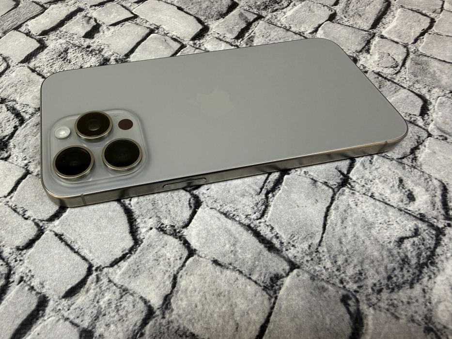 Iihone 15 Pro Max 256gb neverlock Natural Titanium Global 860$