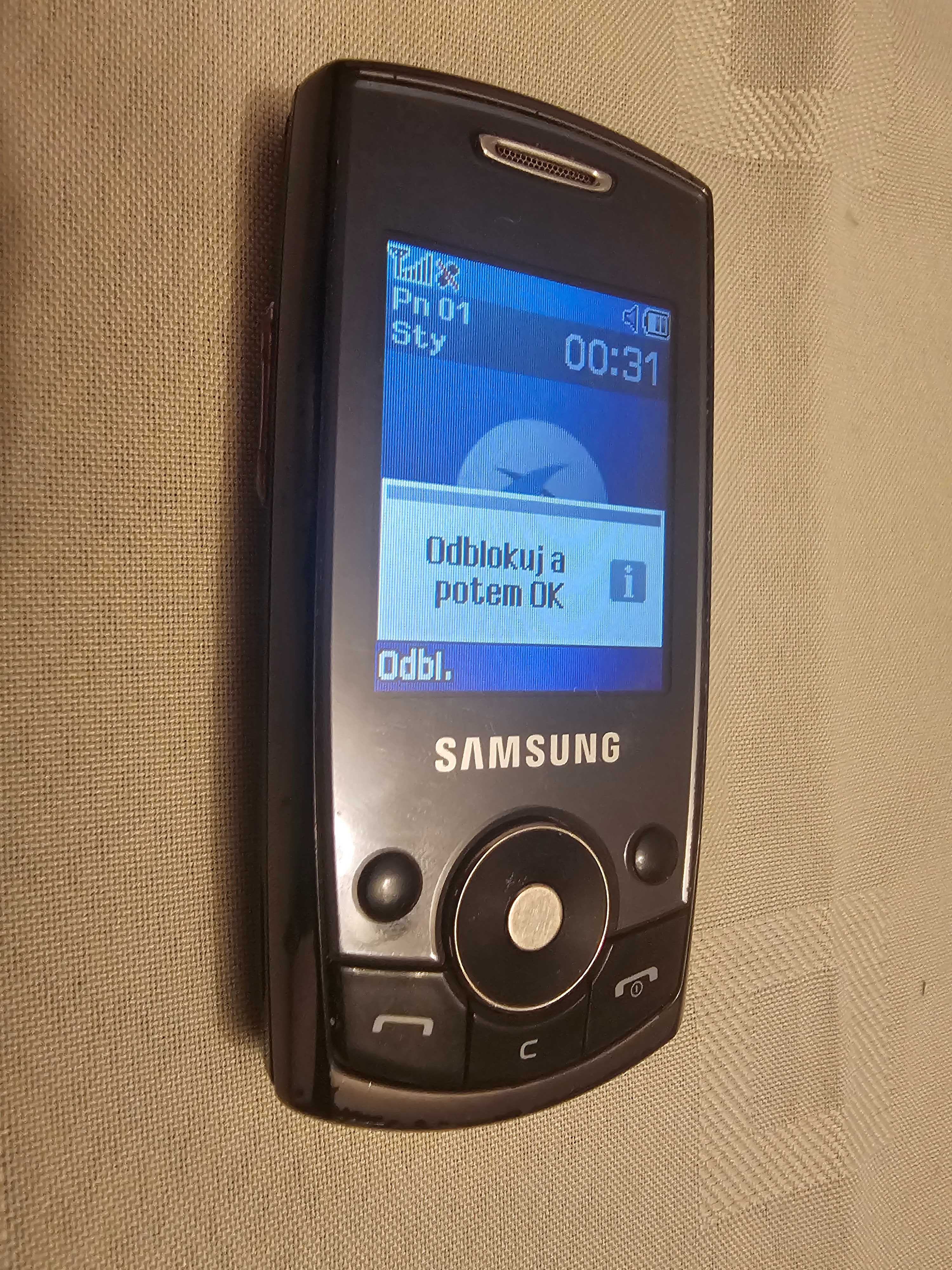 Samsung SGH J700 z ładowarką