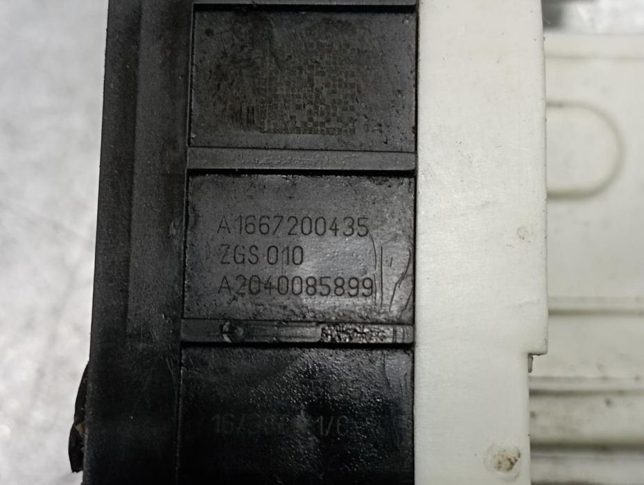 Fechadura / fecho porta frente direito MERCEDES-BENZ GLA (X156)