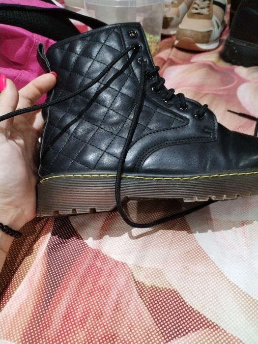 Botas  pretas 41