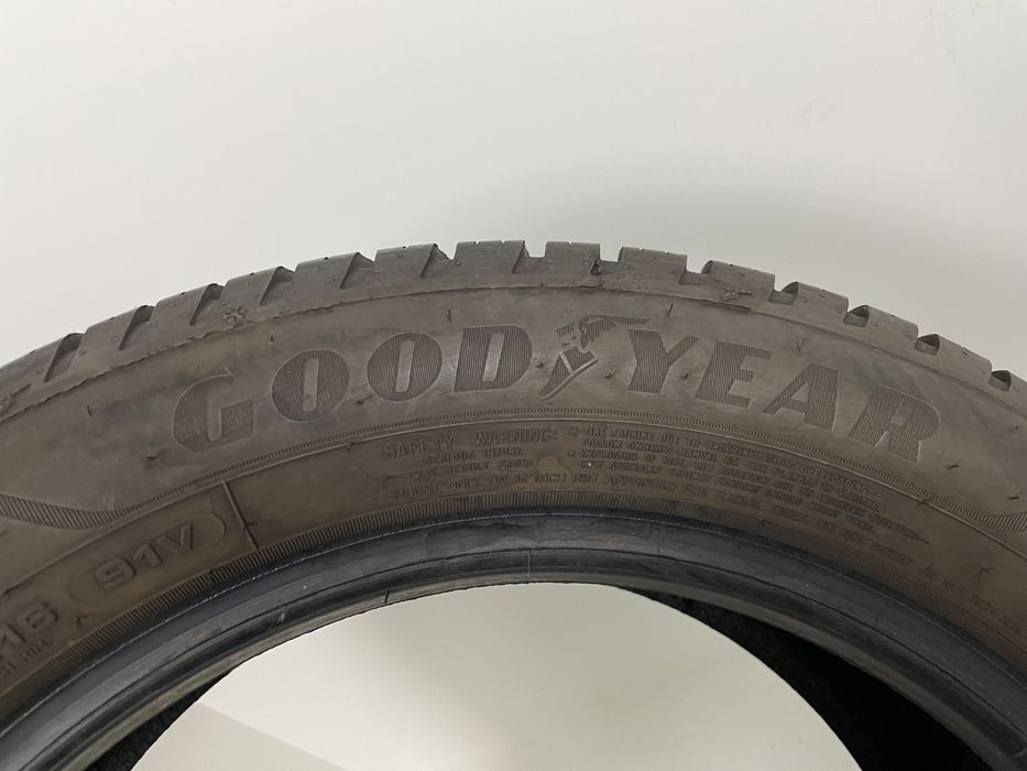 205/55R16 91V Goodyear Vector4Seasons Gen-3