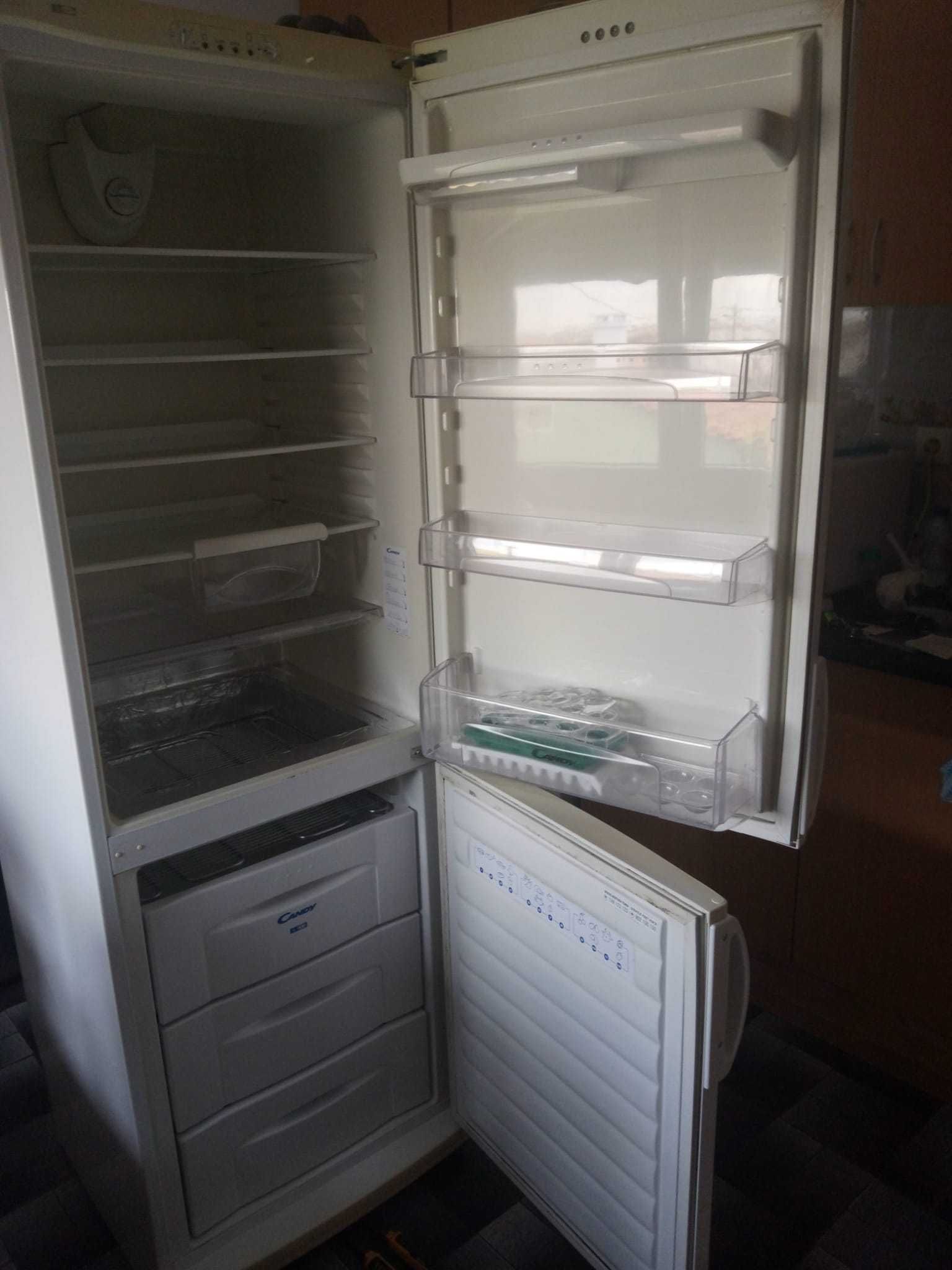 Vende se compressor/prateleiras de combinado.