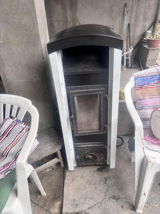 Камін-піч , буржуйка , камін на дрова