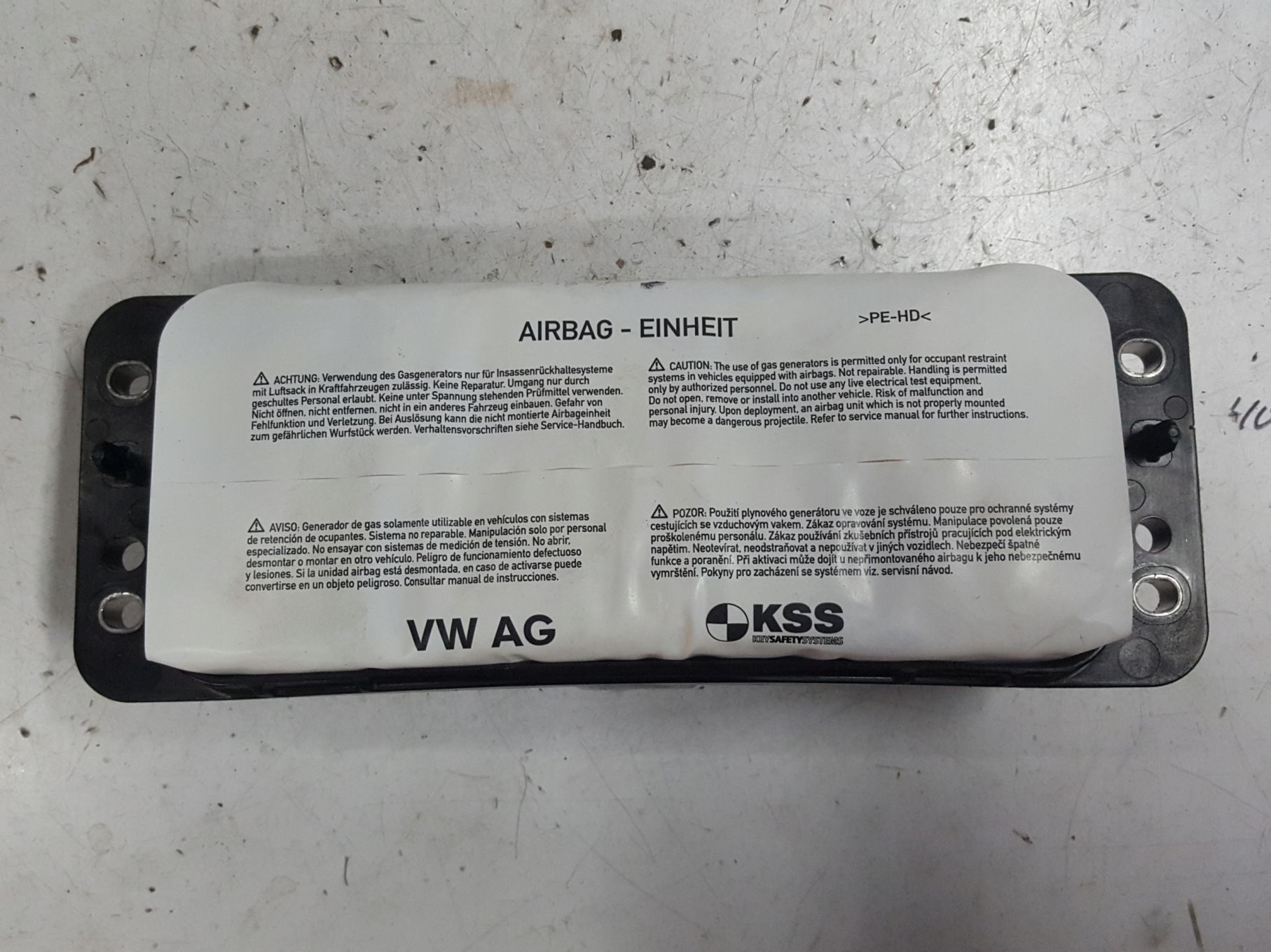 AUDI A3 8V 13r- PODUSZKA AIRBAG PASAŻERA 8V0880204E