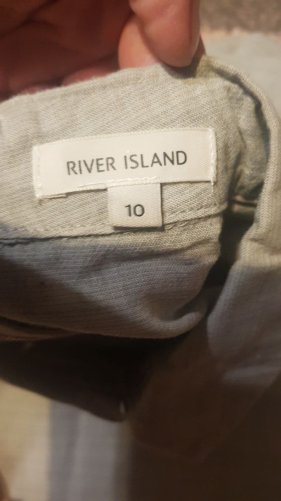 Bluzka River Island