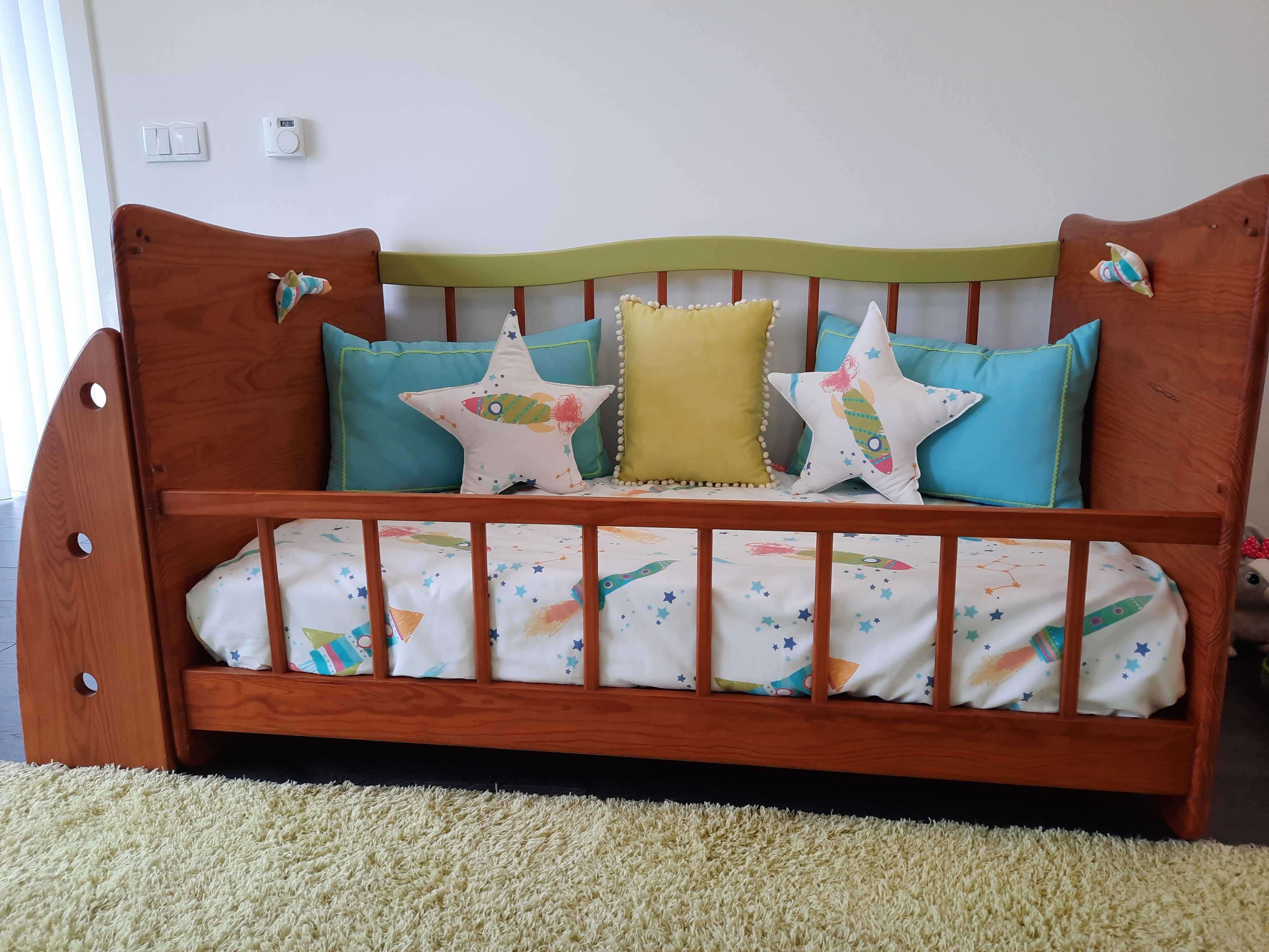 Quarto de criança em madeira maciça