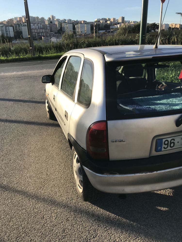 Venda opel corsa 1500 TD de2998