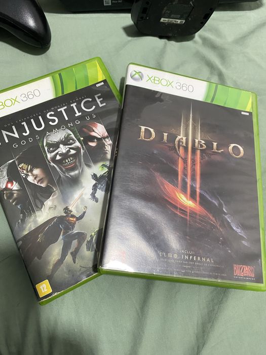 Xbox 360 + Kinect + 1 Controle + 2 Jogos (Injustice e Diablo III)