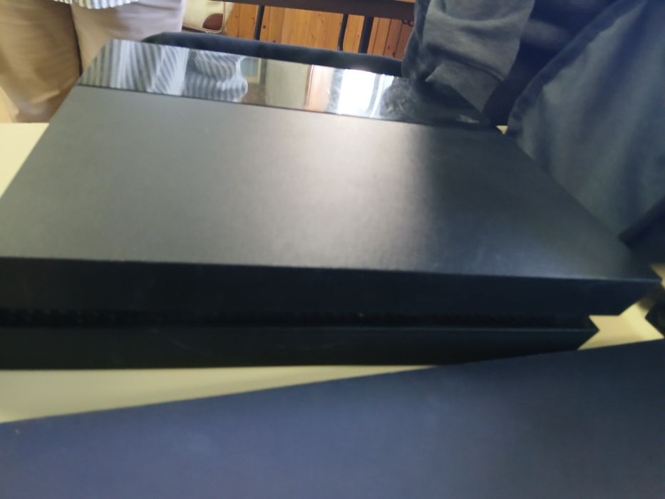 Ps4 fat e jogo fifa 20