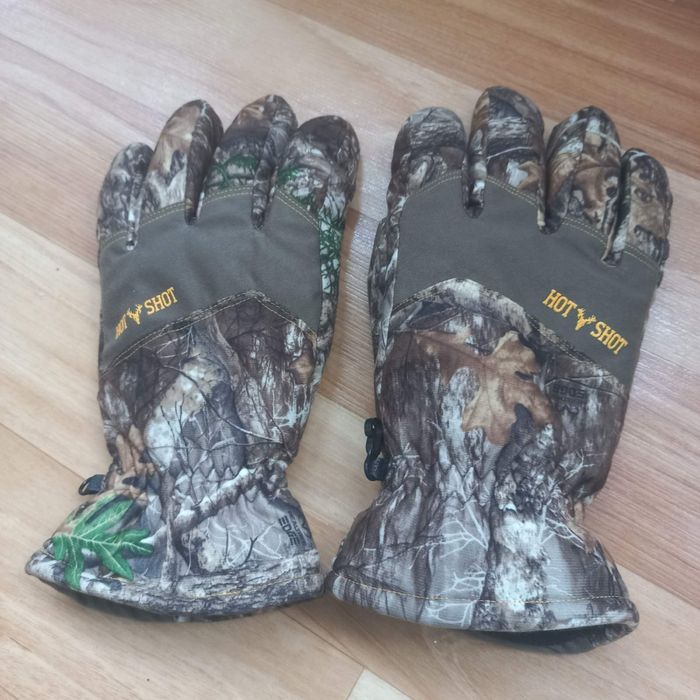Продам перчатки зимние,флисовые. Hot shot
