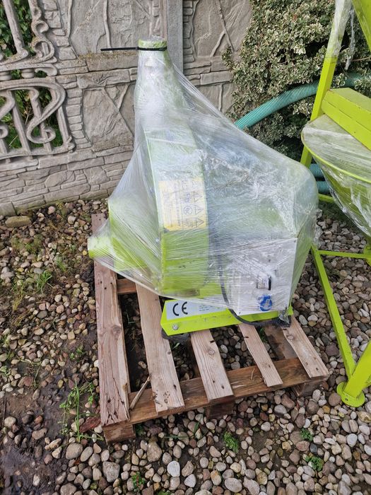 Rozdrabniacz bijakowy mieszalnik pasz śrutownikmłynek do zboża 2 tony