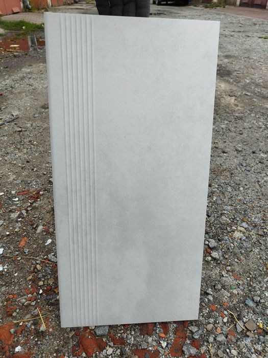 Sprzedam stopnica biala