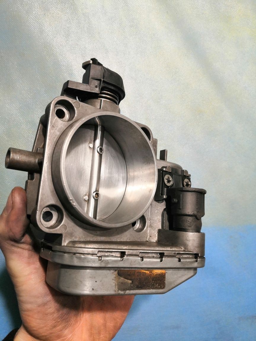 Дроссельная заслонка Mercedes W210, W208, W163