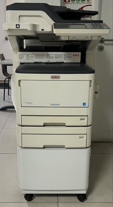 Impressora multifunções a cores OKI