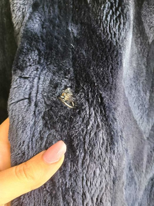 Натуральна шуба, синього кольору Греція комір-писець розмір 52-54