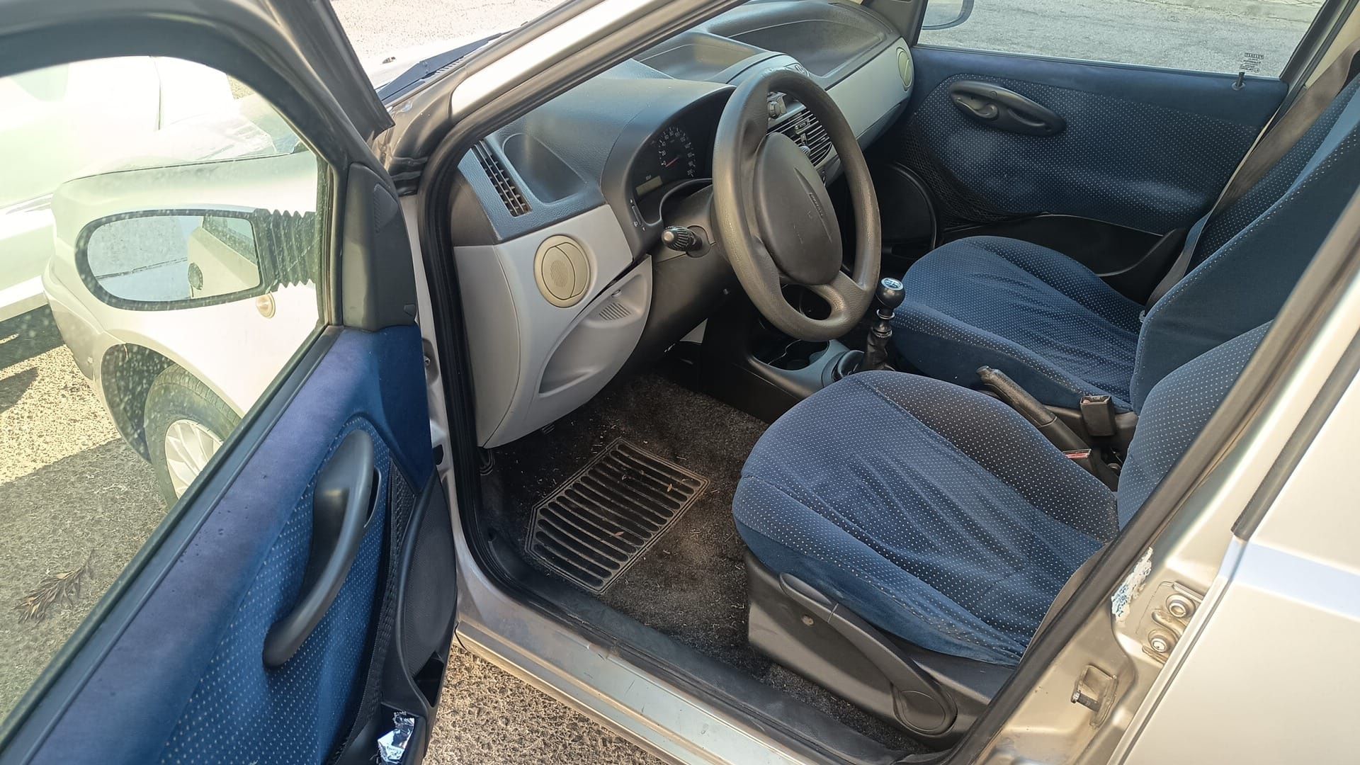 Fiat Punto ano 2000