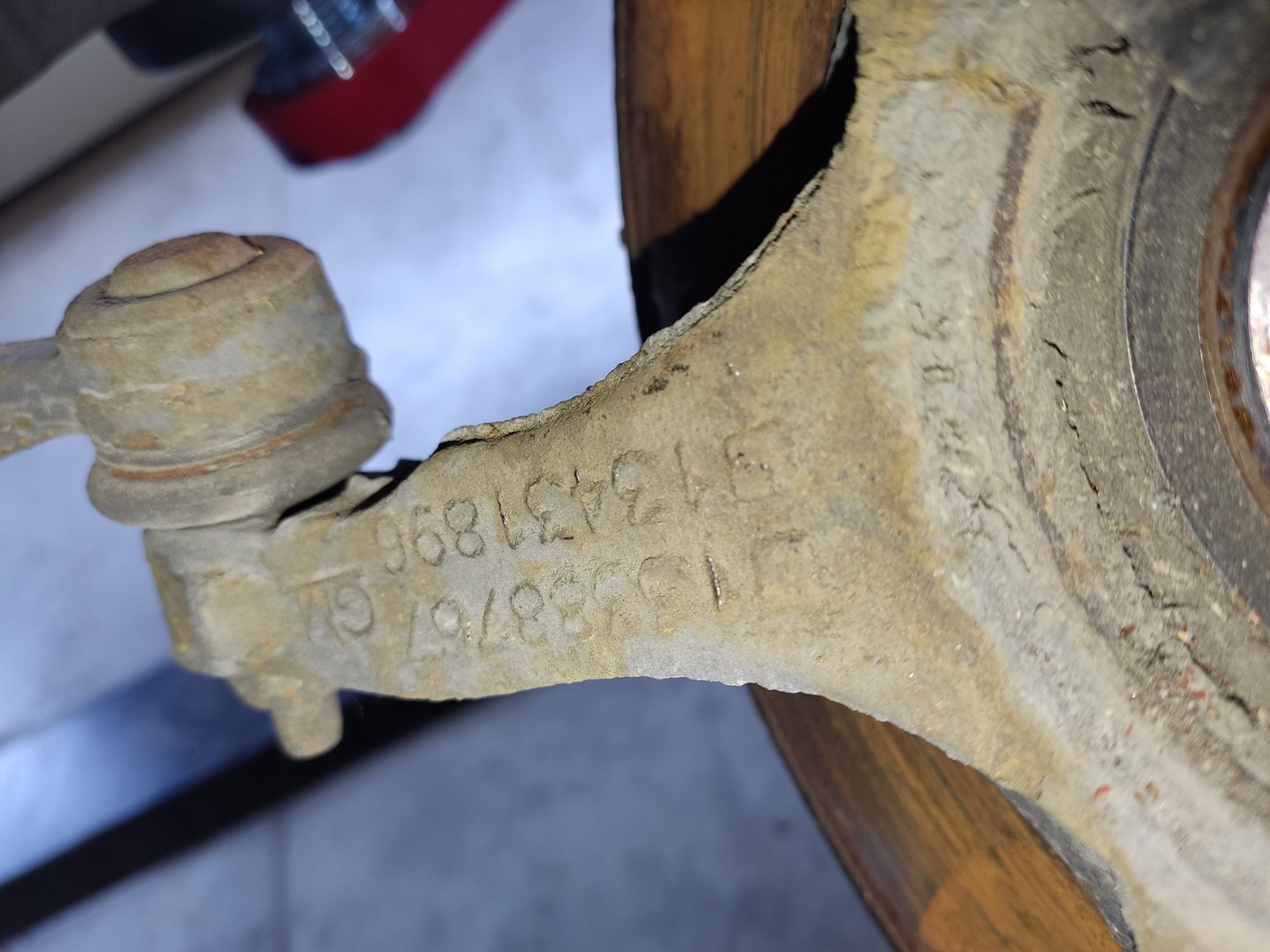 Zwrotnica zawieszenie lewa prawa strona Opel Corsa E Adam 1.4T 1.3 1.0