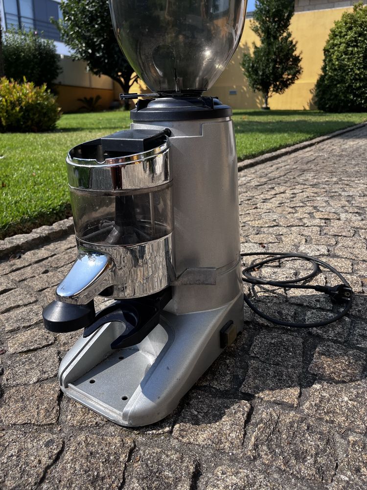 Moinho D64 Futurete - moinho de café e grãos