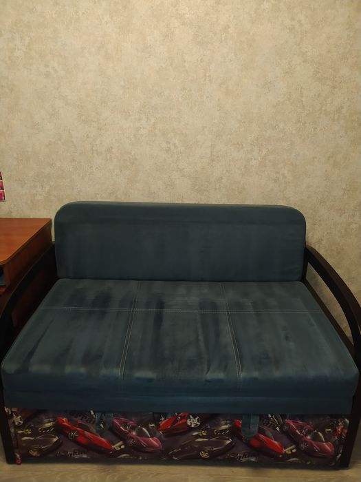 Продам диван 120м