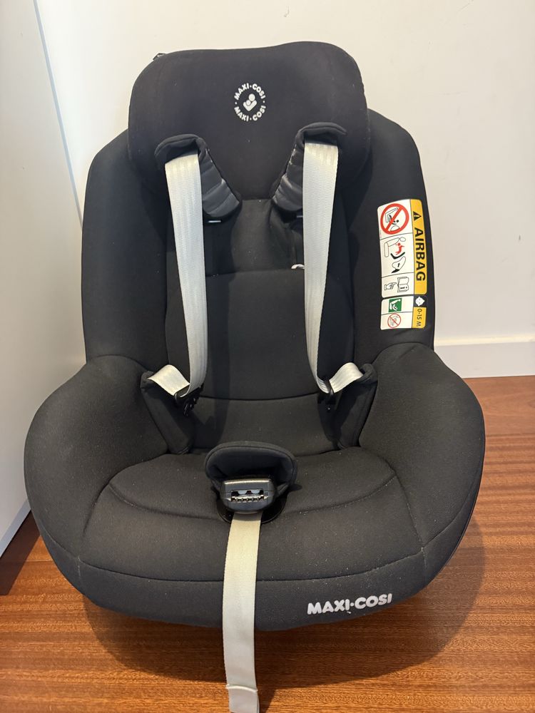 Cadeira auto Maxi Cosi Pearl Pro 2 i-size + base FamilyFix3 + Forra