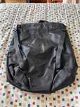 mochila areal cinzenta nova