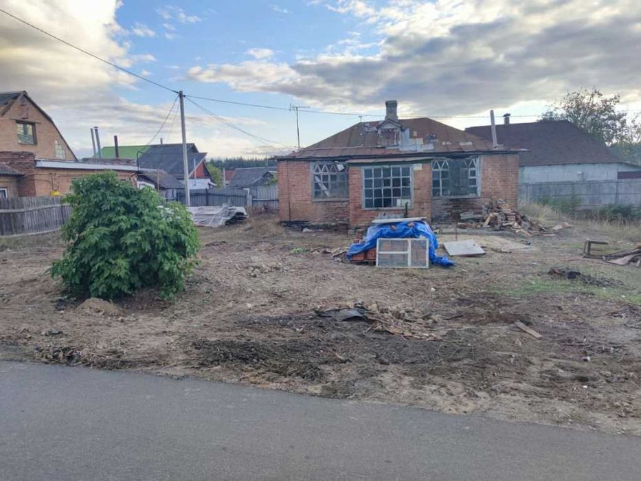 У продажі ділянка в Терешках.