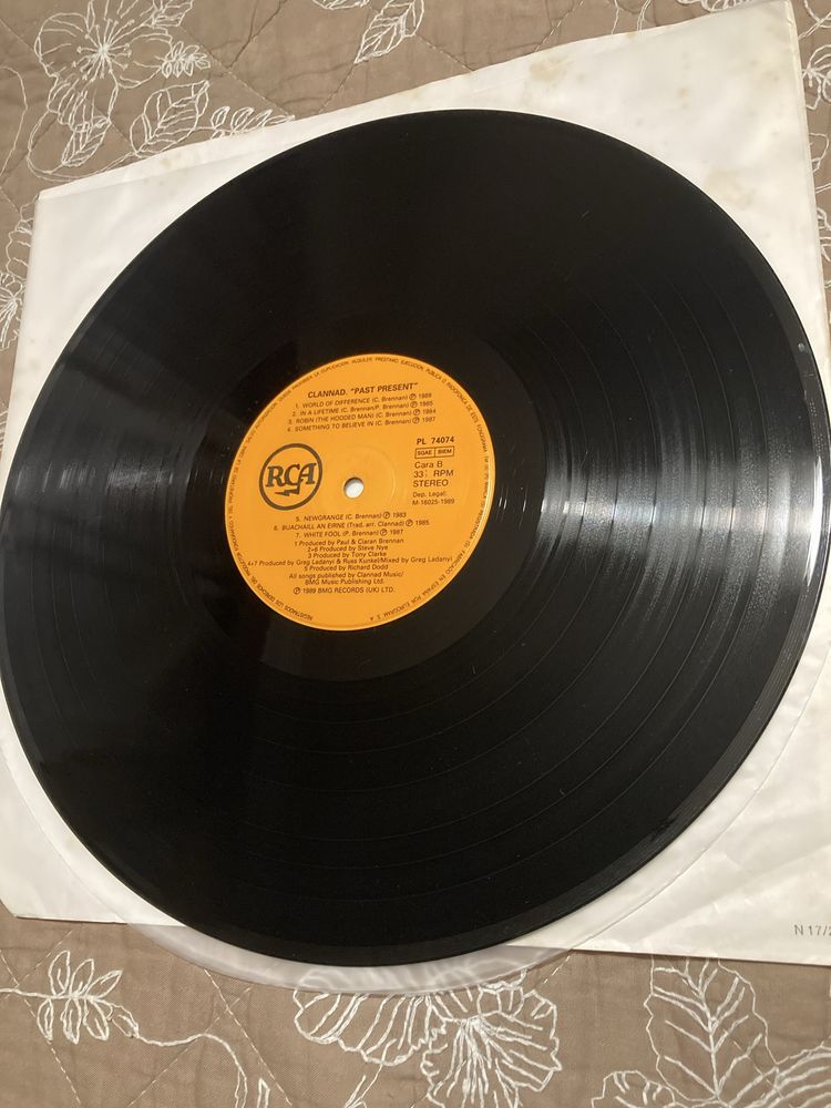 LP Clannad Past Present 1989