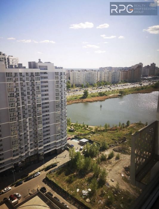 Продам видову 2к квартиру 84м2, ЖК Лебединий, Харківська метро