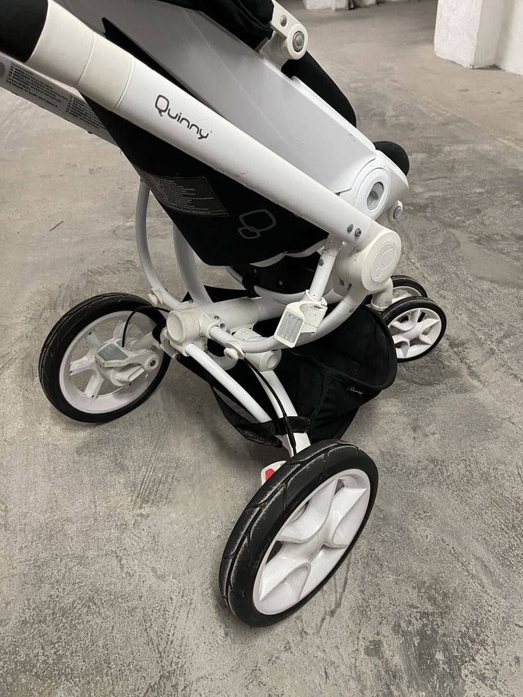 Carrinho Quinny Mood Branco + Cybex Cloud Q + Cybex base Q Isofix