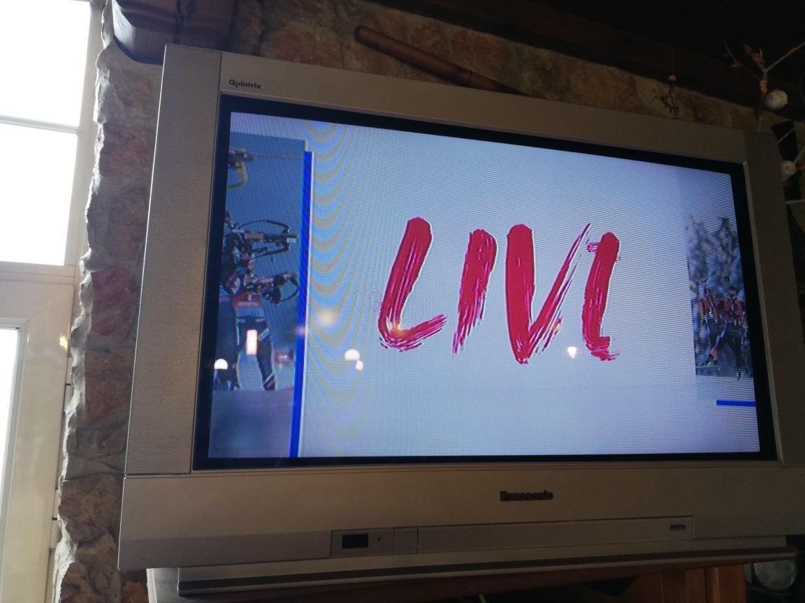 Televisão PANASONIC 32" 100HZ