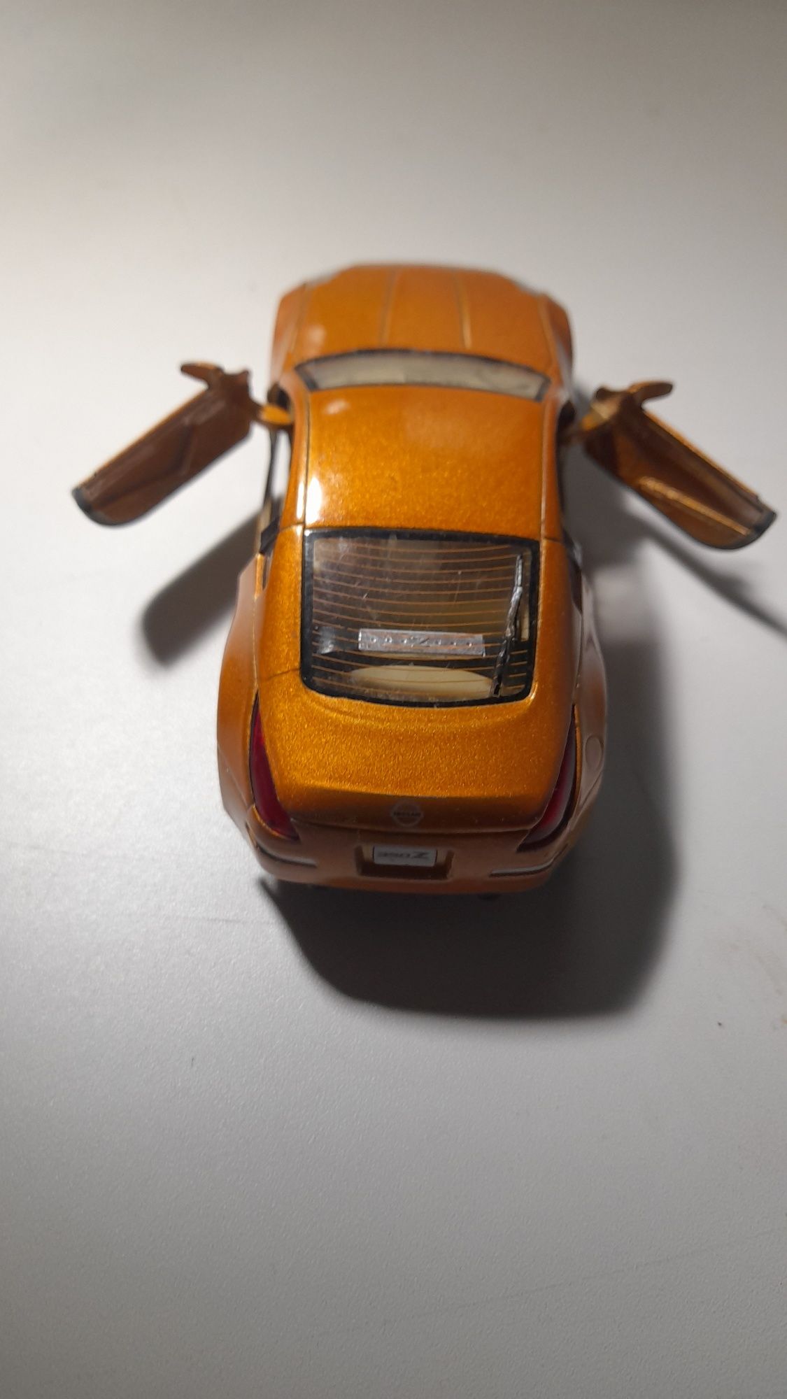 Модель Nissan Fairlady 350Z, Kinsmart 1:34