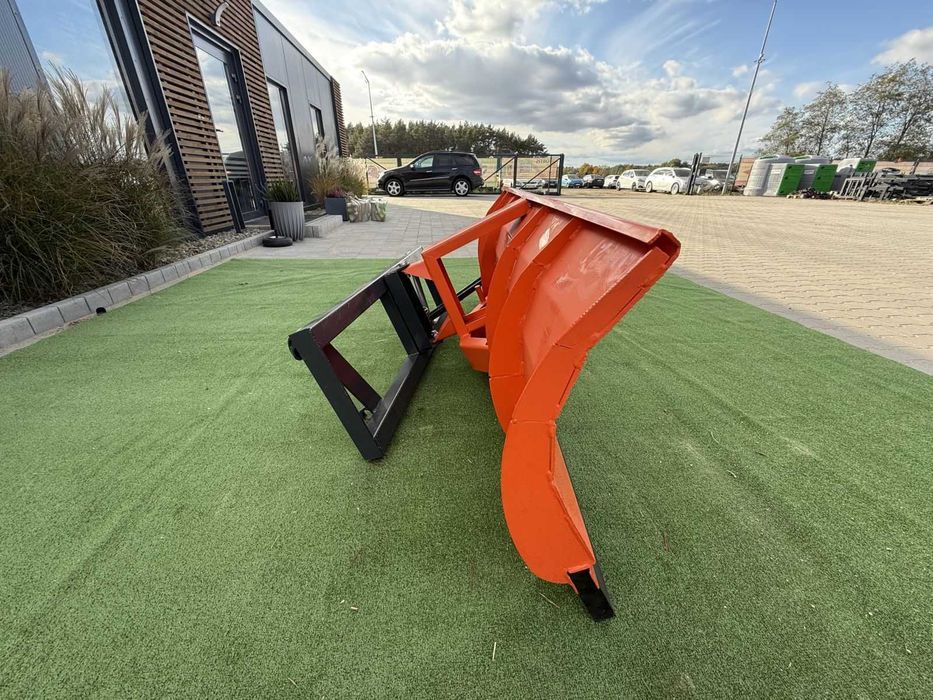 Pług do śniegu prosty 1,50m 2,00m 2,50m 3,00m do ciągnika traktora