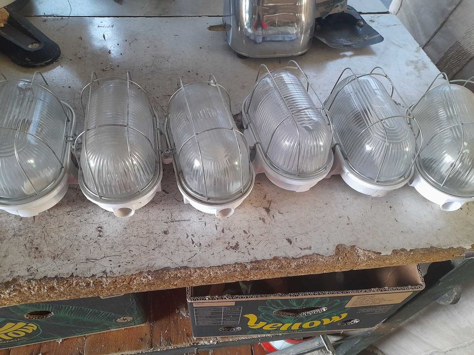 Sprzedam lampy kanalowe , do piwnicy