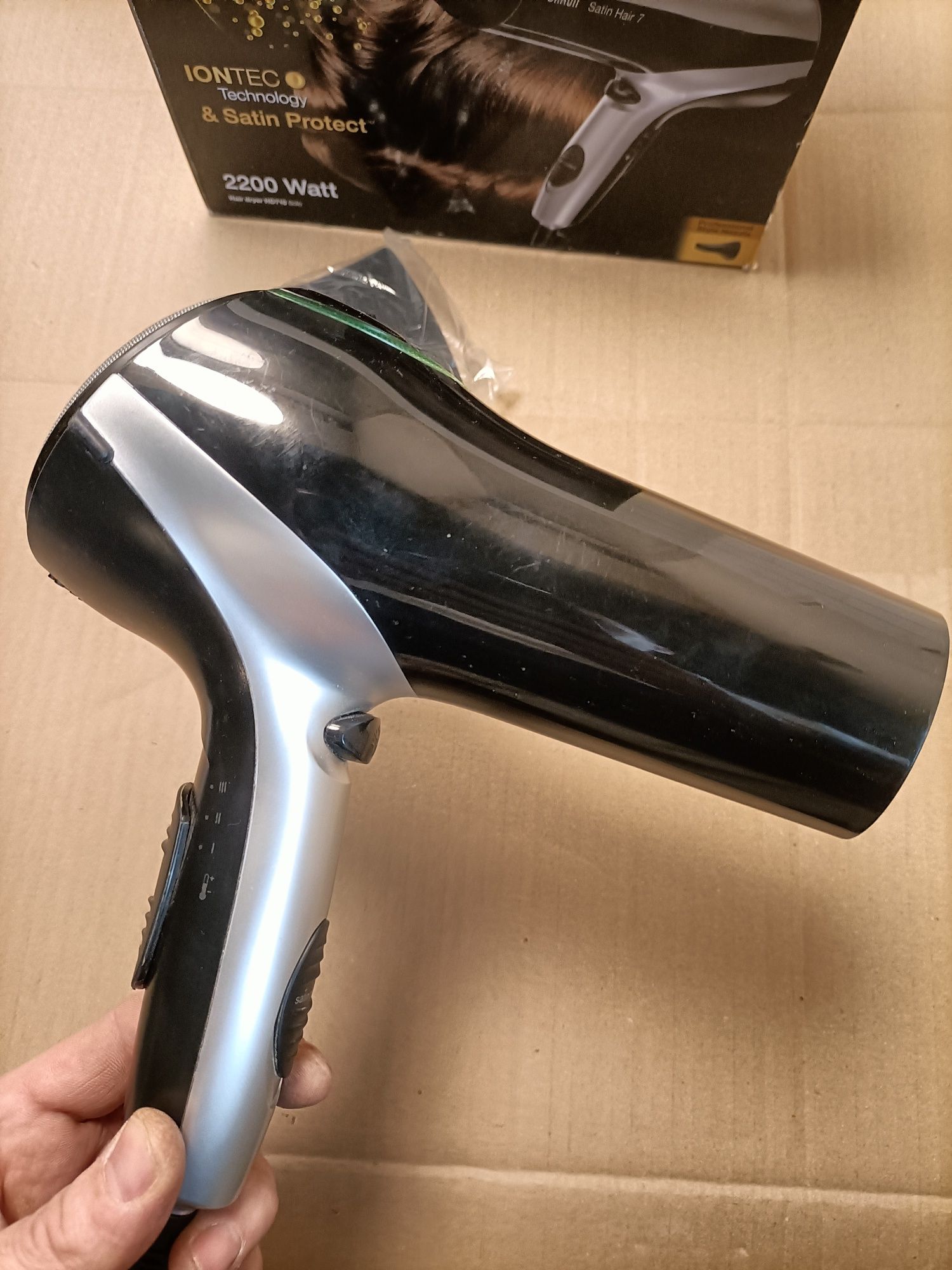 Suszarka do włosów Braun satin hair 7