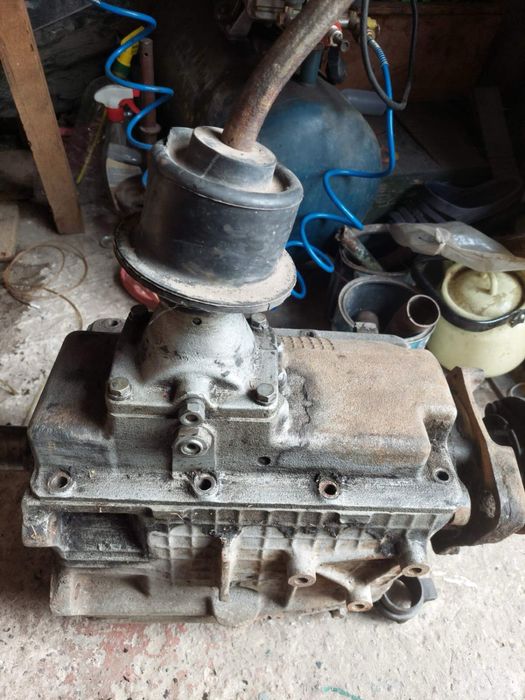 Коробка на Зіл 130