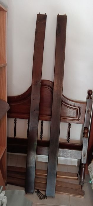 Estrutura de cama de solteiro madeira mogno