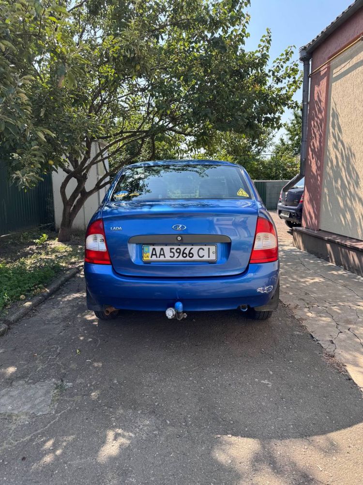Продам автомобіль Лада Калина