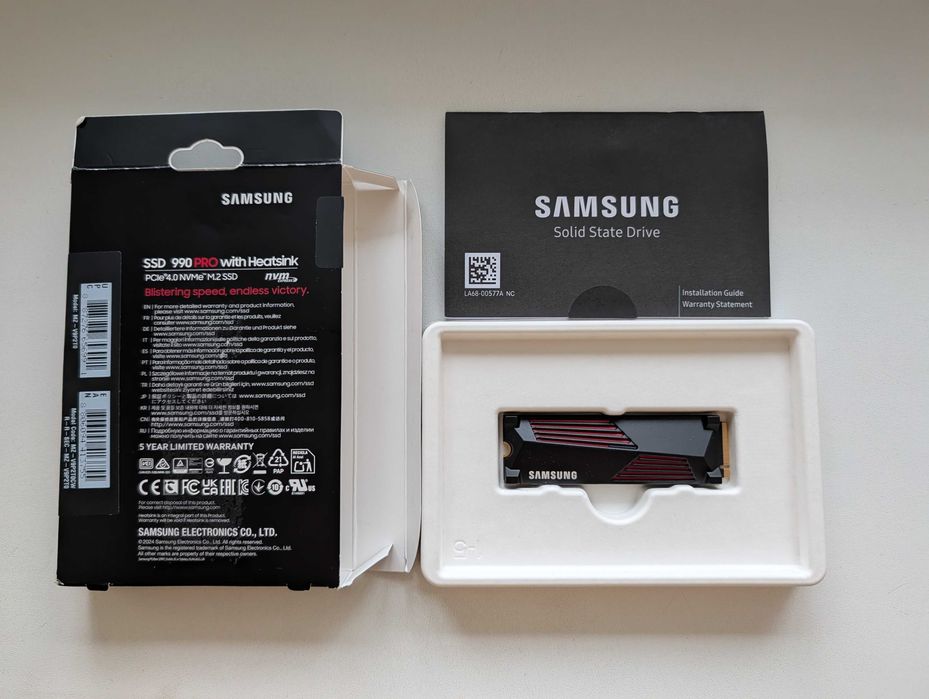SSD накопичувач Samsung 990 PRO з радіатором, 2TB, MZ-V9P2T0CW