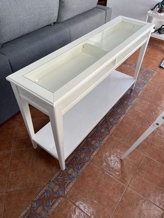 Consola branca com tampo em vidro