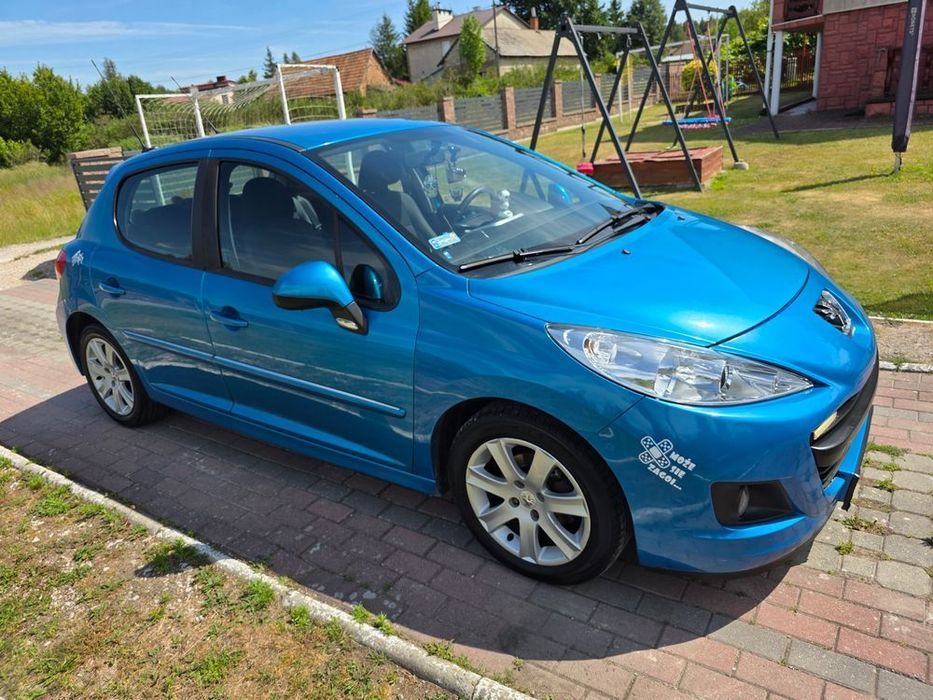 Peugeot 207 Peugeot 207 Hatchback 1.2 68KM 2012